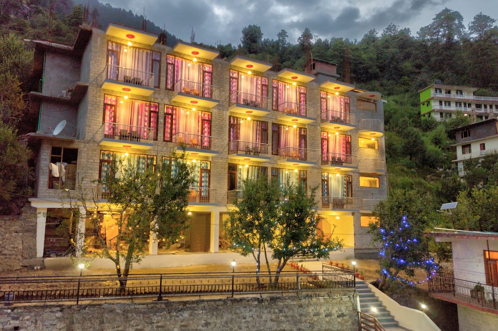Himalayan Apple Zone Hotel