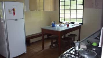Fridge, stovetop, electric kettle, blender