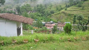 Front of property - evening/night - Pavani Resort (Rajgarhi)
