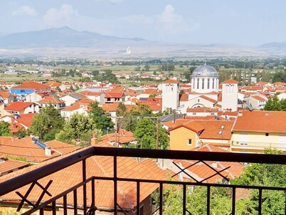 Nice and cosy apartment with a breathtaking view of Florina.