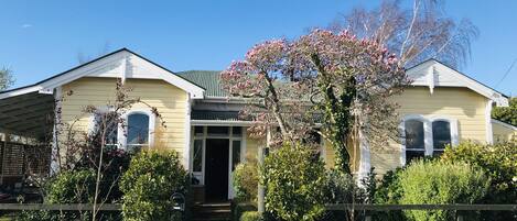 Fachada del alojamiento