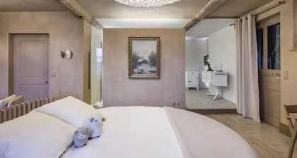 Suite Kokon Seidenfabriken von Galicière