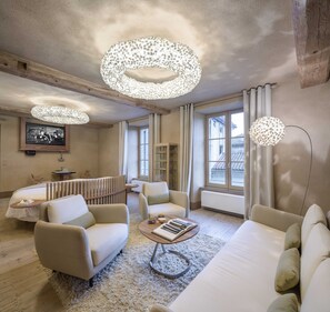 Téléviseur, livres