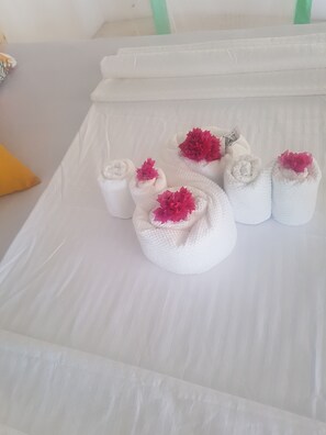 Deluxe Double Room | Free WiFi - Malaika House Eco (Jambiani)