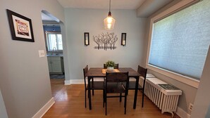Uklassifisert bilde, 5 av 16, knapp