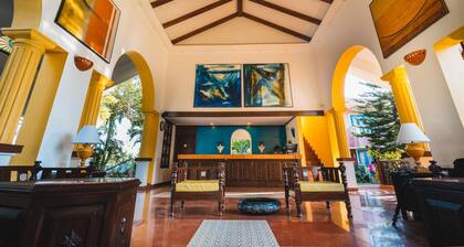 Coconut Grove Beach Resort