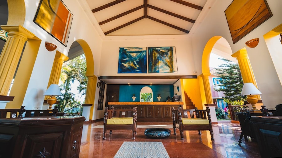 Coconut Grove Beach Resort