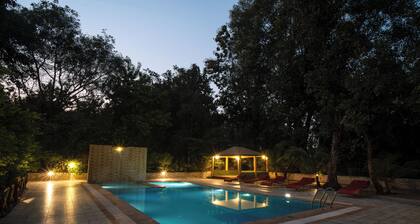 Treebo Premium Mowgli's Den, Pench