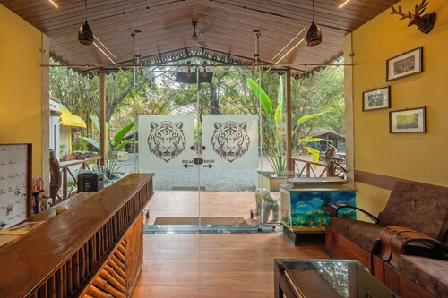 Treebo Premium Mowgli's Den, Pench