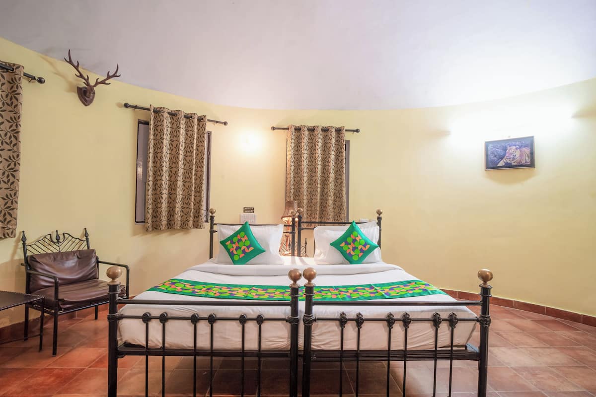 Economy Rooms with Forest View