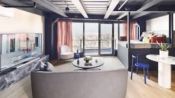 Signature Apartment, 1 Bedroom, Sea View, Executive Level | Living room