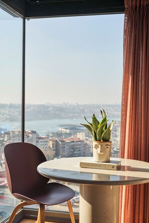 إطلالة على المدينة