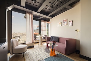 Elite Apartment, 2 Bedrooms, 2 Bathrooms, City View | Living room | 65-inch plasma TV with cable channels, Smart TV, Netflix - Stay Lab Residence (Istanbul)