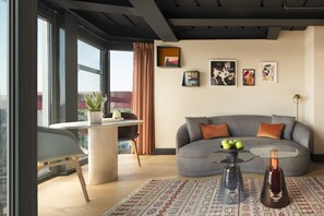 Panoramic Apartment, 2 Bedrooms, 2 Bathrooms, Sea View | Living room