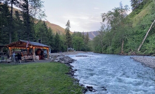 Beach - Walla Walla Riverfront Retreat! (Milton-Freewater)