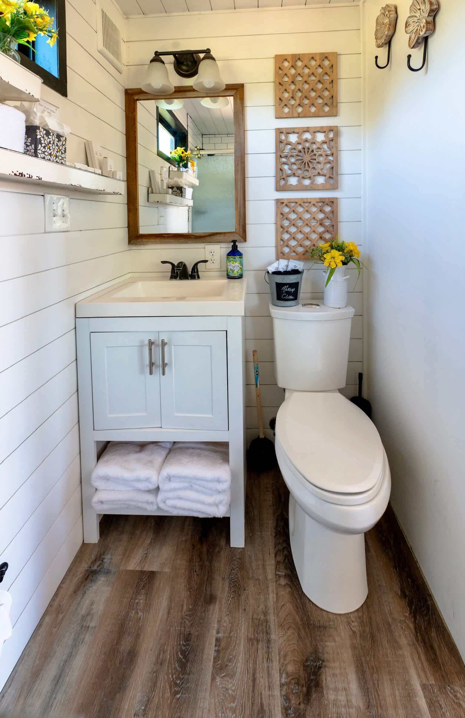 Douche, sèche-cheveux