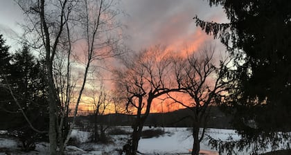 CATSKILL CABIN - Winter Wonderland - KĂŒnstlerisch, vielseitig, privat