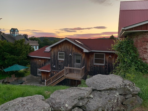 Cozy Farm Private Cabin-30% off Spring Special - 183 beautiful acres