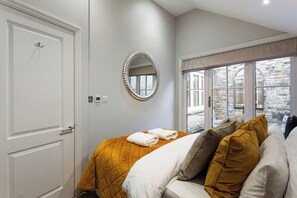 2 bedrooms - Luxury New central London apartment (London)