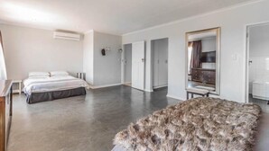 Economy Double Room | Laptop workspace, individually furnished