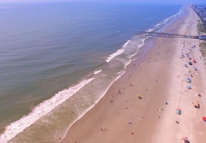 Beach nearby, sun-loungers, beach towels