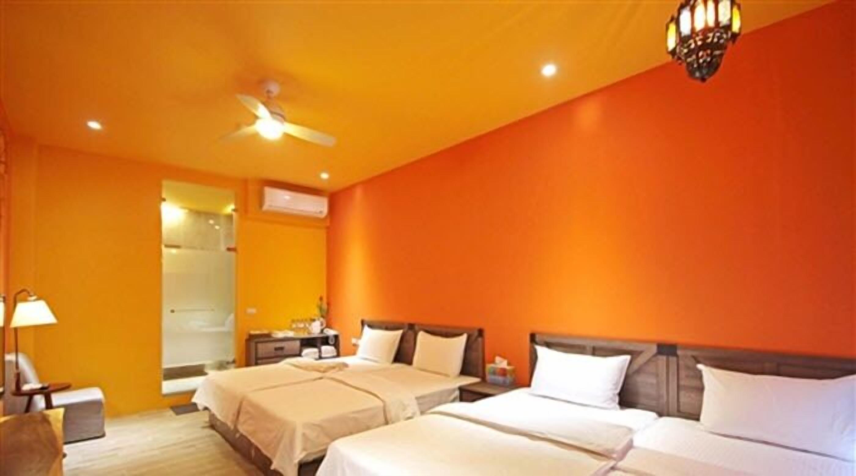 SRC Quadruple Room | Desk, free WiFi, bed sheets