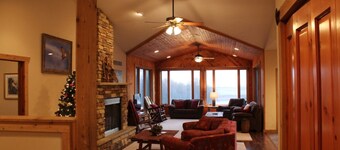 The Lodge Home - Abondance de la faune et de l'accès au lac