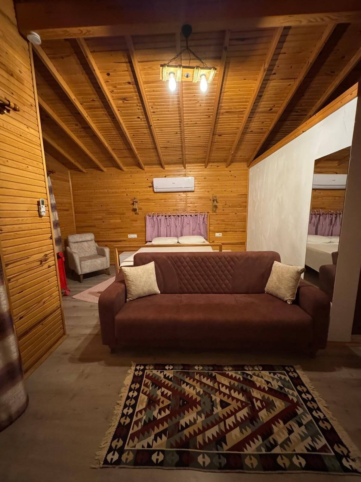 1 bedroom, soundproofing