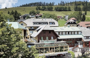 Front of property - Hotel Engel - Familotel Hochschwarzwald (Todtnau)
