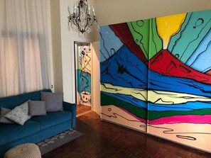 Zimmersafe, schallisolierte Zimmer, Bügeleisen/Bügelbrett, Zustellbetten