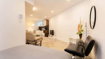 1 chambre, bureau, fer et planche à repasser, Wi-Fi