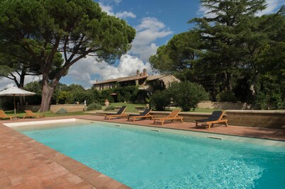 FARM SANT'ANTONIO / CHARMING VILLA WITH PRIVATE BEACH