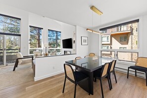Interior - Vail Luxury Retreat Near Grand Hyatt Vail Resort & Spa and Chair 20 (Vail)