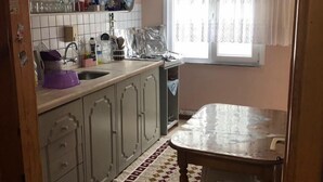 Unclassified image, 3 of 9, button - SarUs Family Housing (Rize)