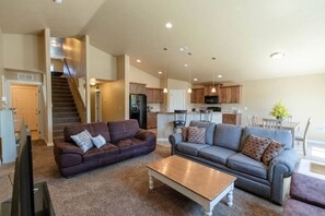 Téléviseur, table de ping-pong