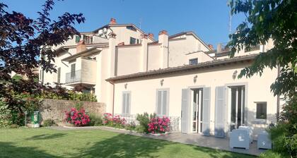 Holiday House 4/8 sleeps - House of Pietro Aretino, Arezzo historic center