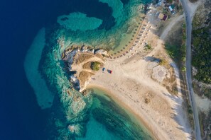 Beach nearby - Eco Green Residences & Suites (Sithonia)