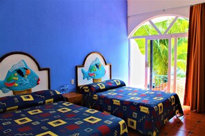 2 bedrooms, in-room safe, individually furnished, desk