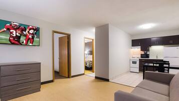 Suite, Multiple Beds, Non Smoking, Kitchen