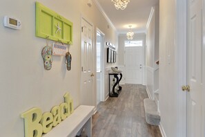 Interior - Beautiful SF Home in Bear Trap Dunes - Close to pool & beach shuttle stop (Ocean View)