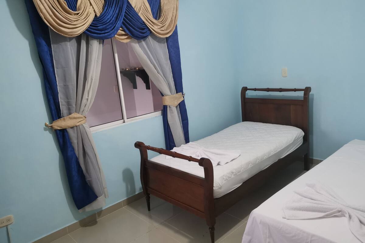 Family Triple Room | Free WiFi, bed sheets