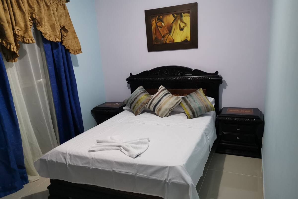 Classic Room | Free WiFi, bed sheets