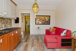 Elite-Villa | Eigene Küche | Kühlschrank, Ofen, Kochgeschirr/Geschirr/Besteck