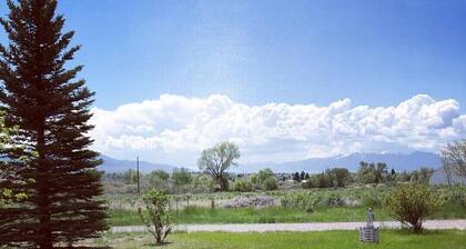 Lover's Leap Lodging, a real Montana experience