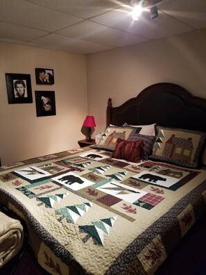 1 dormitorio y ropa de cama