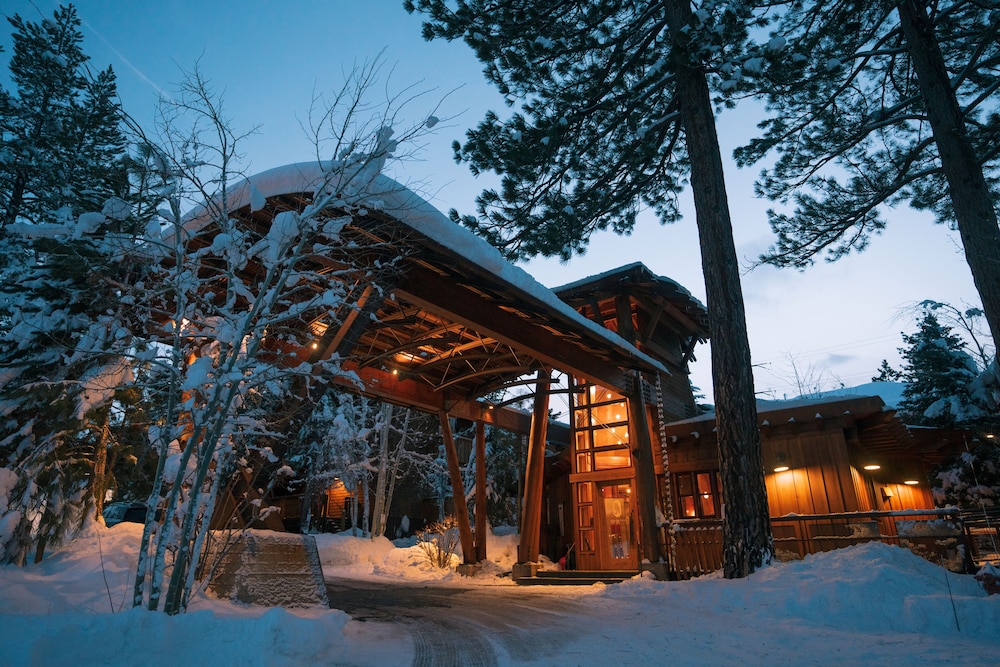 Gravity Haus Truckee-Tahoe by null