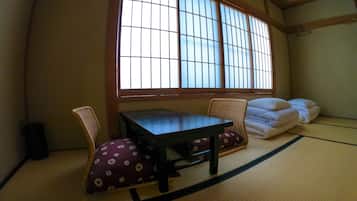 Private Tatami Room | In-room safe, blackout drapes, free WiFi, bed sheets