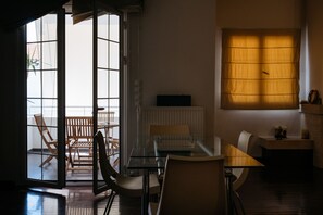 Living area - Nafplion Comfort Apartment next to Fortress (Nafplio)