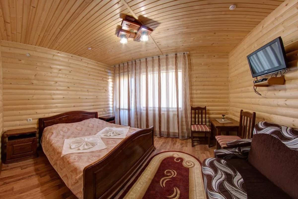 Standard Triple Room | 1 bedroom, in-room safe, soundproofing, free WiFi
