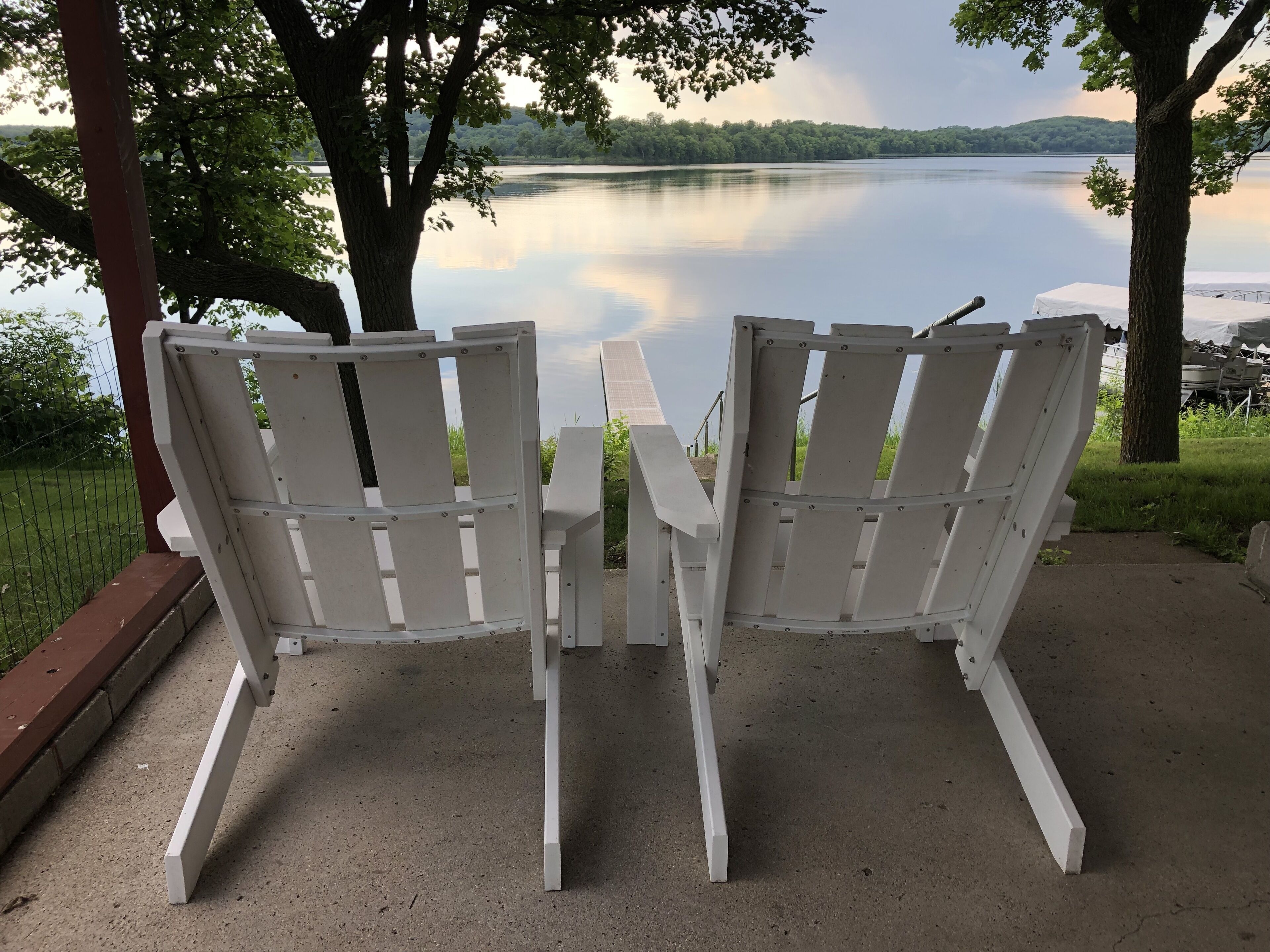 Vintage mid-century cabin with beautiful lake view near Maplewood State Park